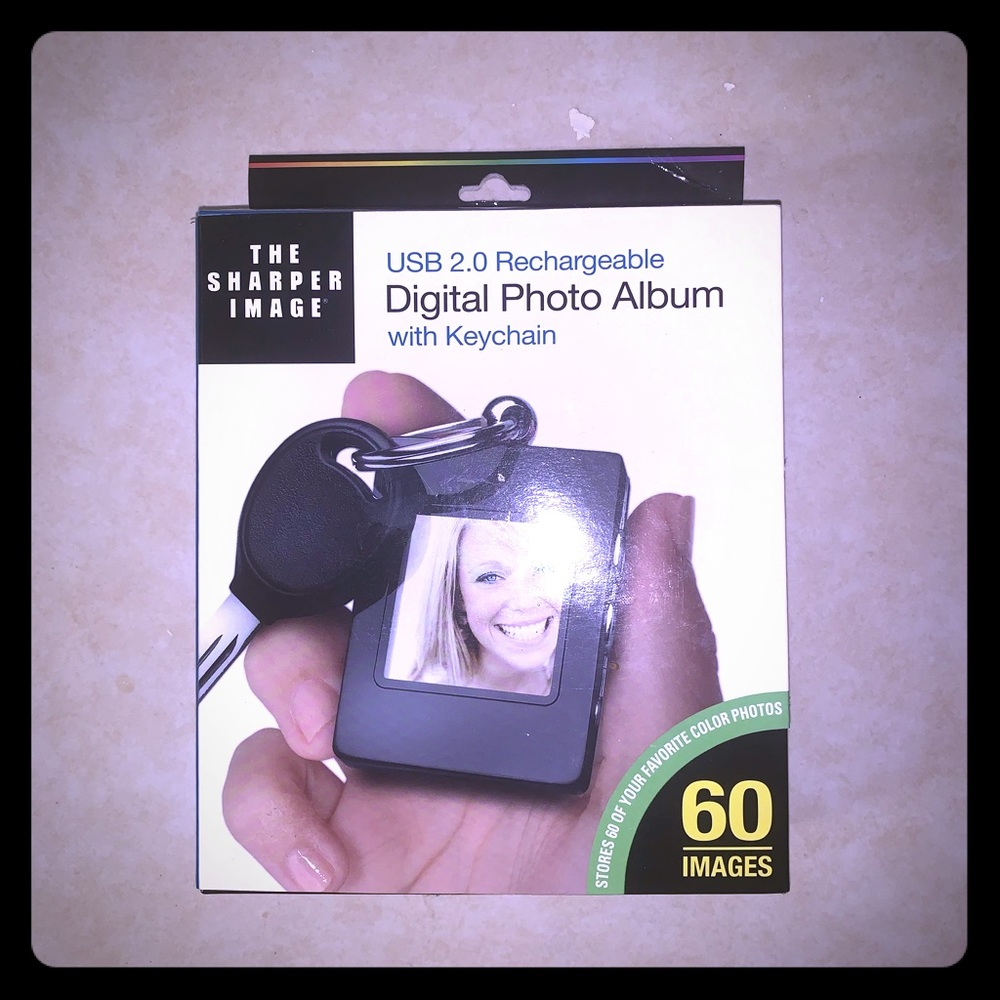 Digital Photo Album with Keychain